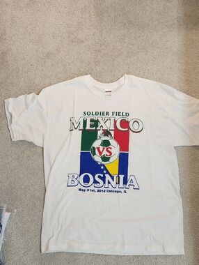Mexico vs Bosnia Graphic Soccer Tee VINTAGE COLLECTIBLE XL 5/31/2012